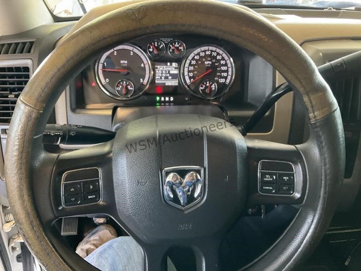 2012-dodge-3500-image-18