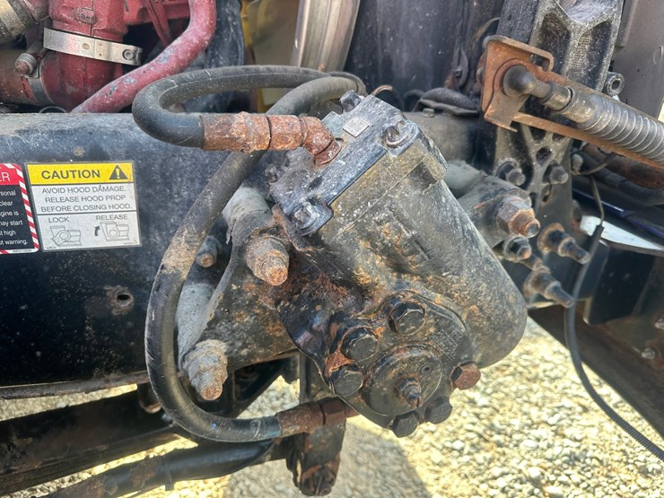 2019-massey-ferguson-8-image-54