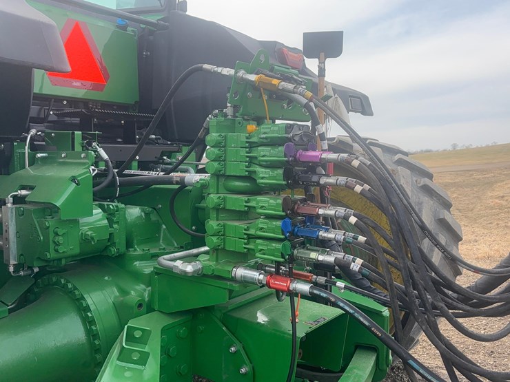 2022-john-deere-9rt-570-image-14