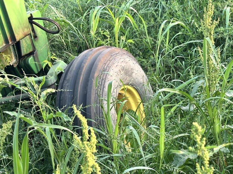 john-deere-4840-image-10