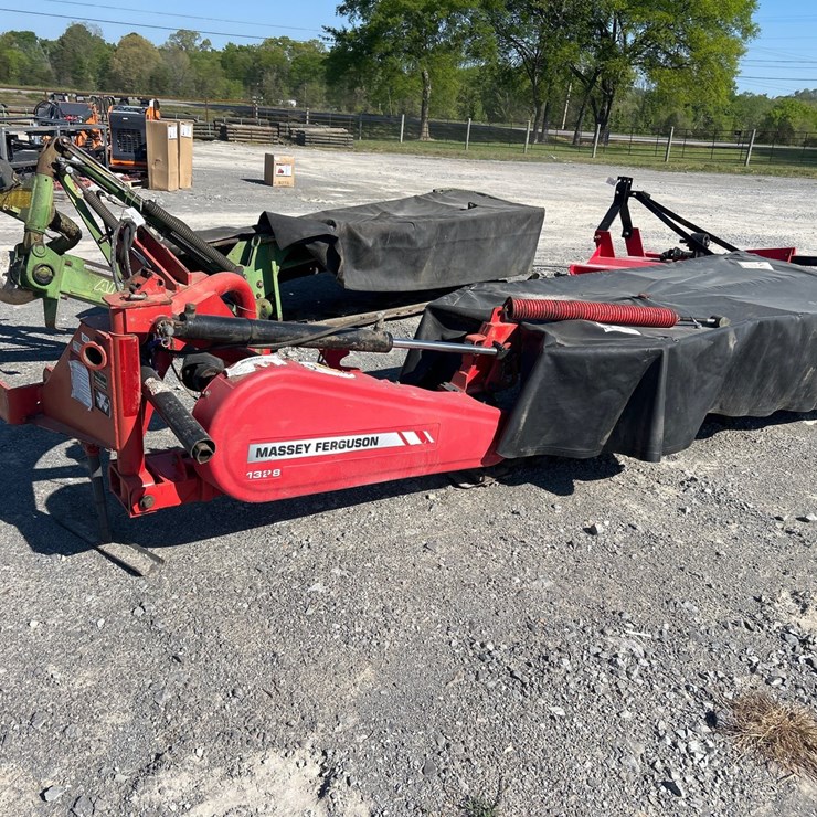 MASSEY-FERGUSON 1328