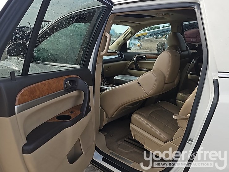 2008-buick-enclave-cxl-image-16
