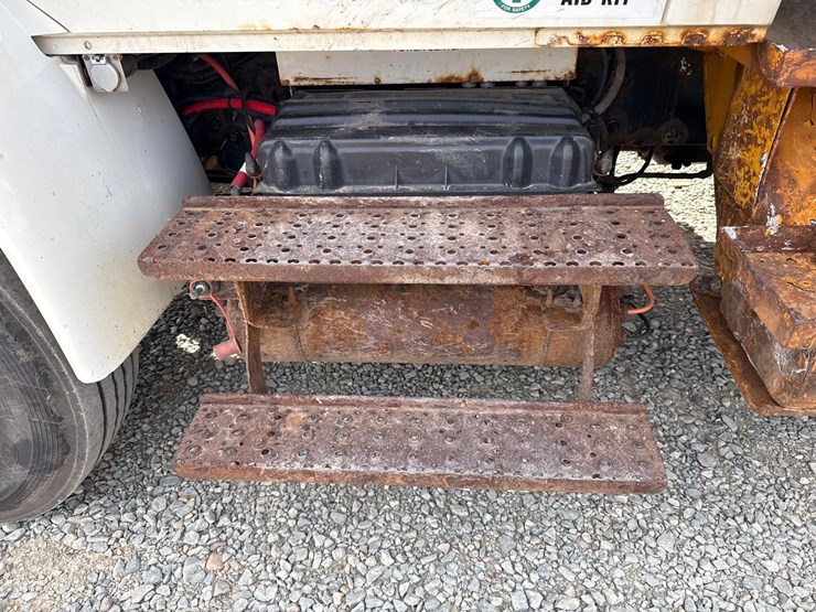 international-4400-sba-image-18