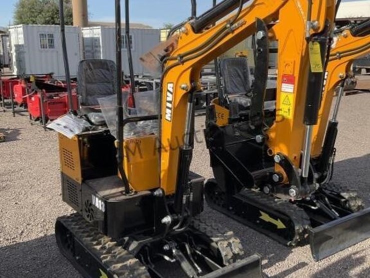 2026-miva-13-mini-excavator-image-1
