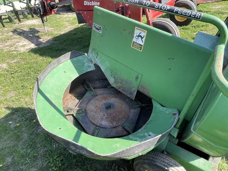 john-deere-100-image-3