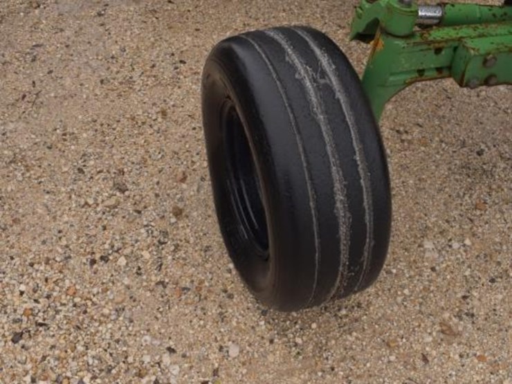 john-deere-2750-image-3