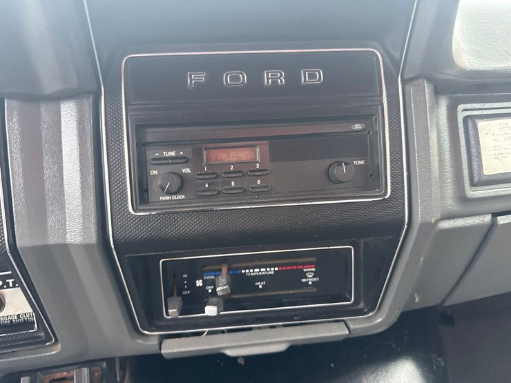 1989-ford-f800-image-63