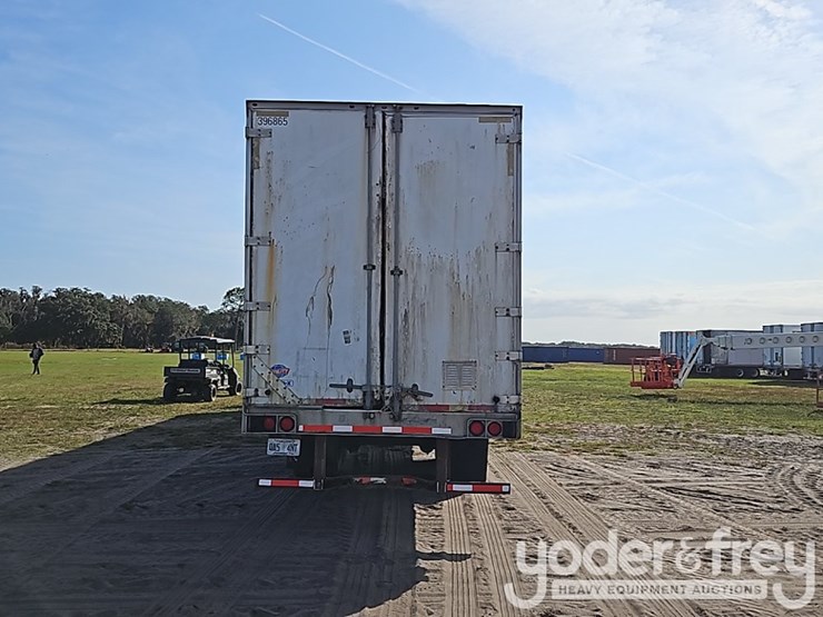 2008-utility-53'-image-8