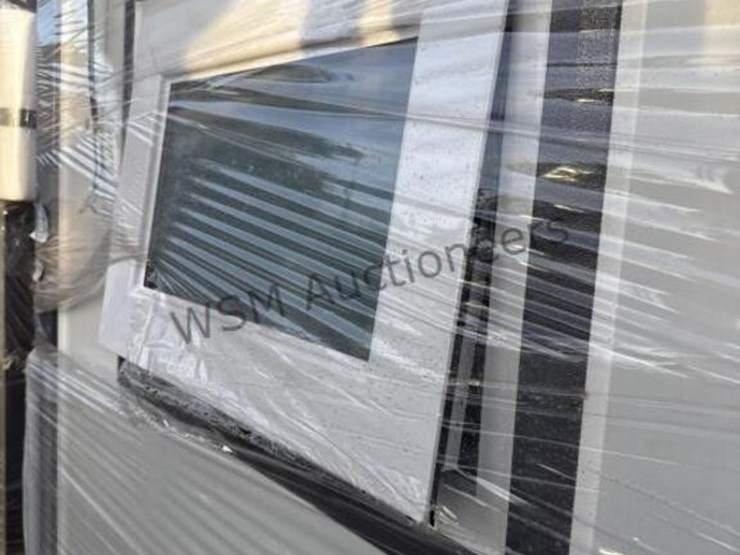 mobile-toilet-unit-image-5