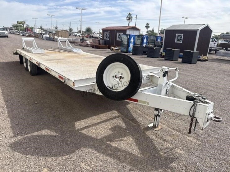 2010-f/b-trailer-image-4