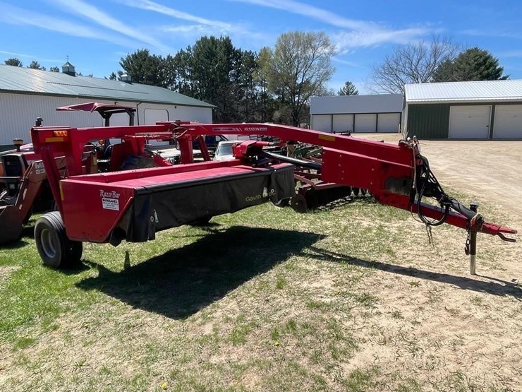 hesston-1363-image-1