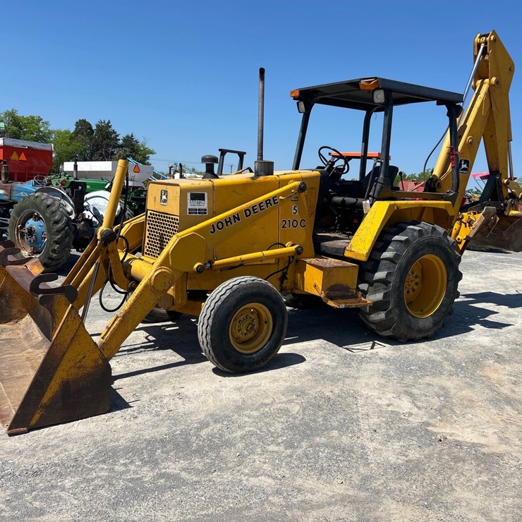 DEERE 210C