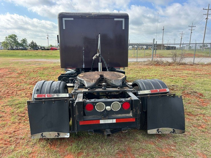 2009-kenworth-t300-image-3