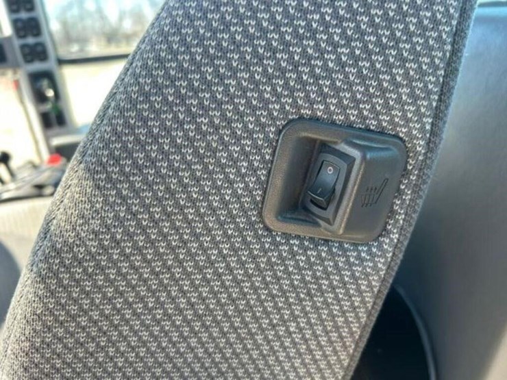 2019-volvo-l60h-image-23