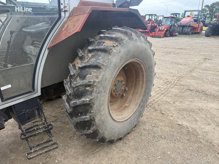 massey-ferguson-383-image-17