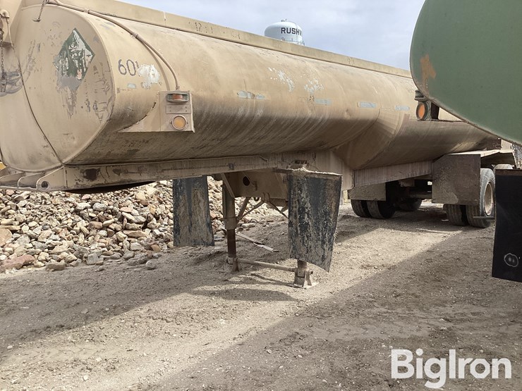 1965-fruehauf-trailer-image-8