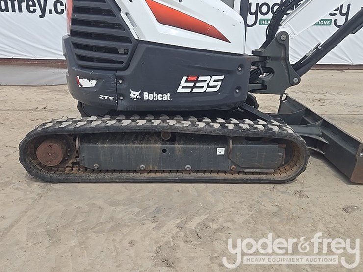 2021-bobcat-e35-image-15