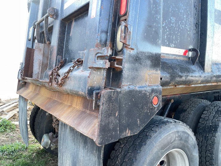 1998-peterbilt-378-image-12