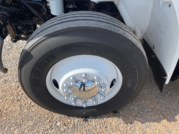 2020-international-mv607-image-12