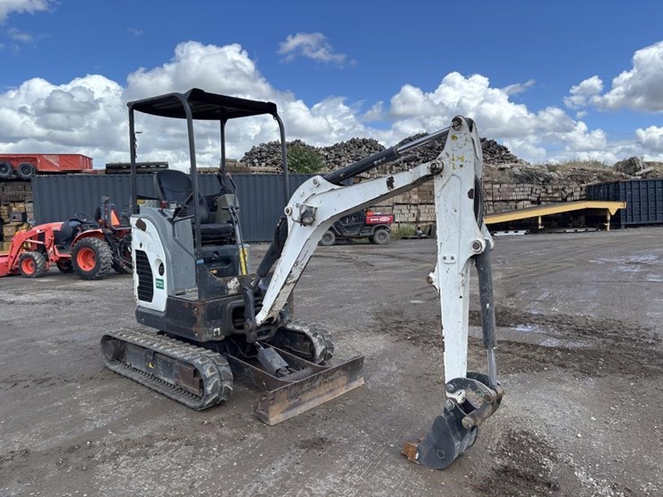 2020-bobcat-e20-image-2