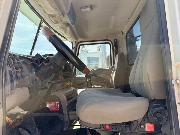 2006-mack-chn613-image-5