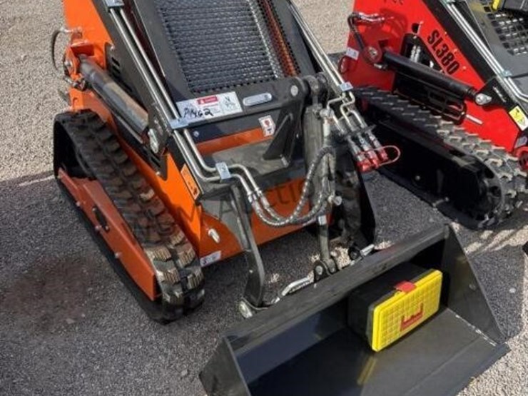 2026-sdl-36c-stand-up-skid-steer-image-1