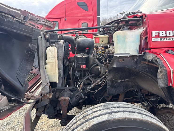 1989-ford-f800-image-9