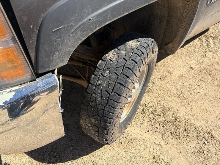 2008-chevrolet-2500-image-5