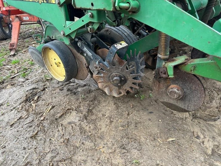 john-deere-7200-image-4