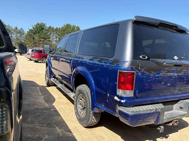 2001-ford-excursion-image-5