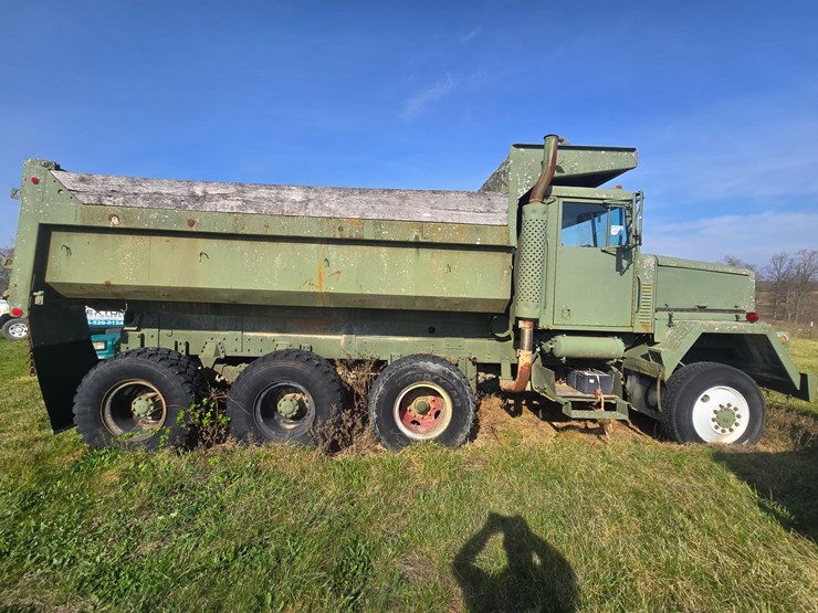 #23785-•-1979-am-general-dumptruck-(nonrunner)-image-4