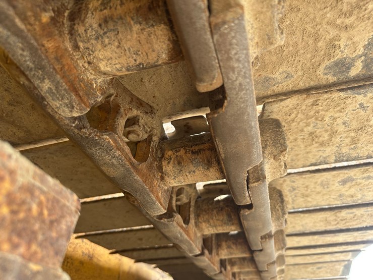 2006-deere-750j-lgp-image-78