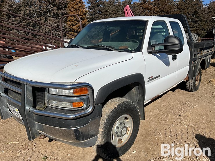 2002-gmc-sierra-2500-image-1