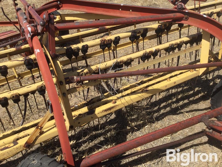 new-holland-260-image-18