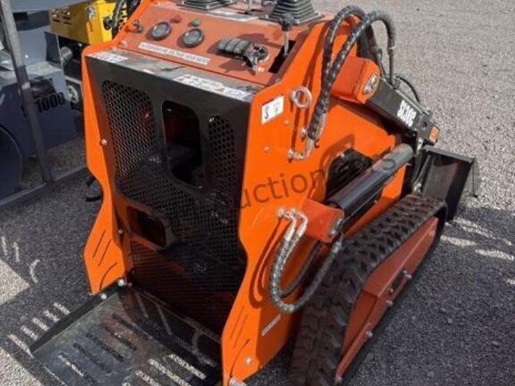 2026-sdl-36c-stand-up-skid-steer-image-2