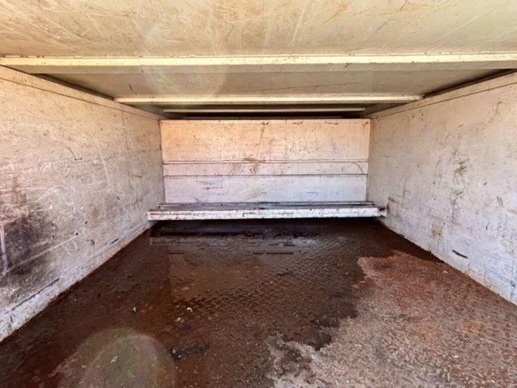 2010-ford-f250-xl-image-35