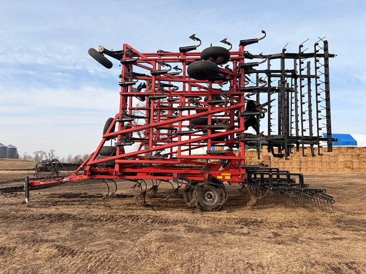 2017-case-ih-255-image-8