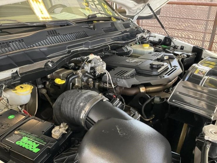 2012-dodge-3500-image-14