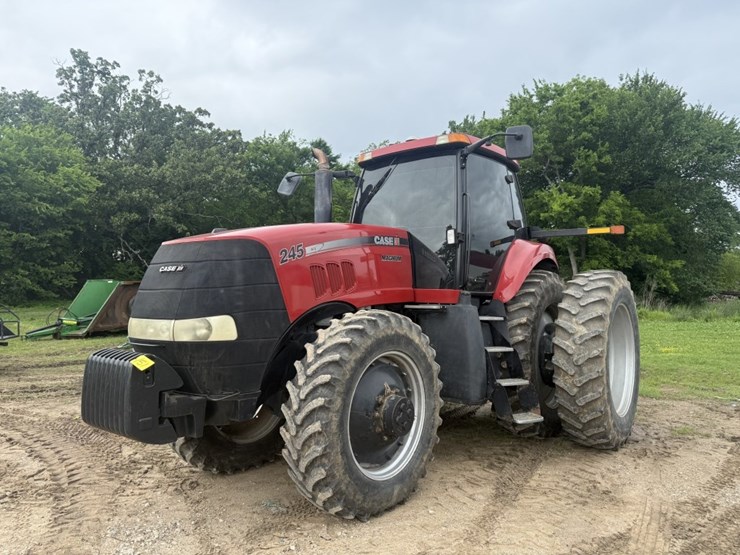 2010-case-ih-magnum-245-image-1