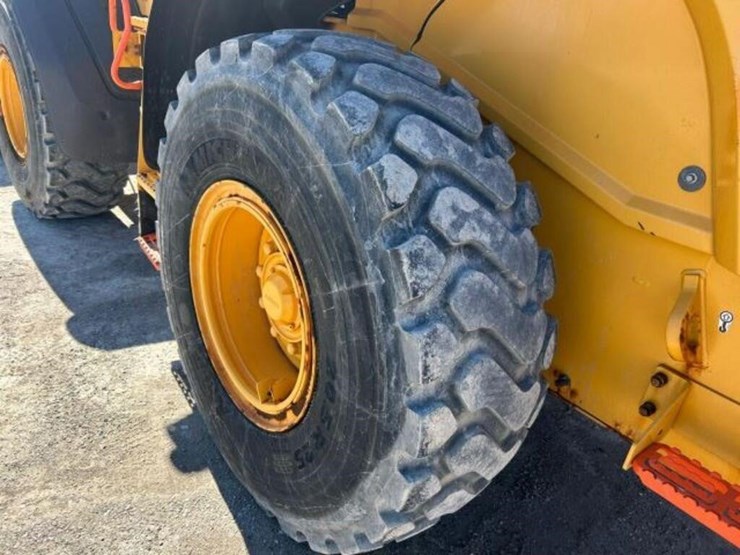 2019-volvo-l60h-image-67