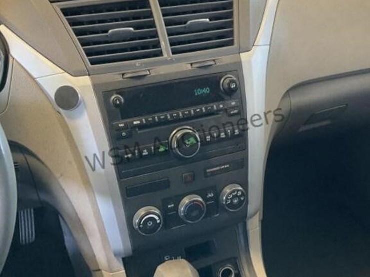 2012-chevrolet-traverse-ls-image-20