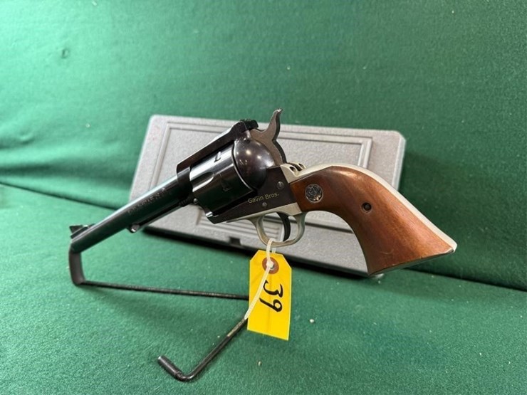 ruger-new-model-blackhawk-45cal-revolver-image-12