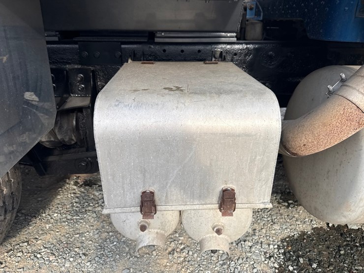 1999-caterpillar-c12-image-40