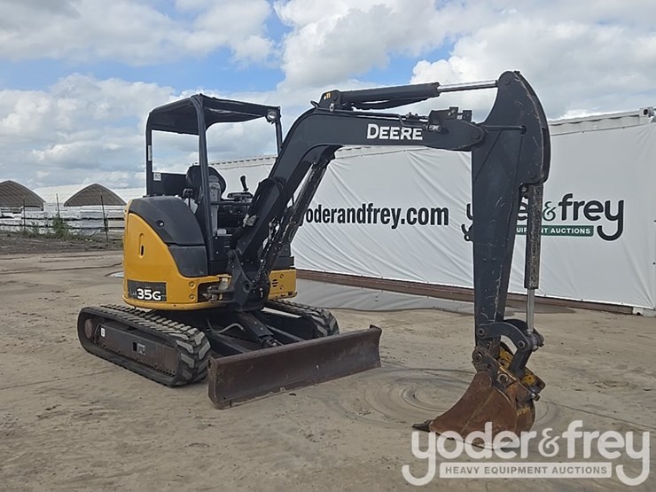 2019-deere-35g-image-7