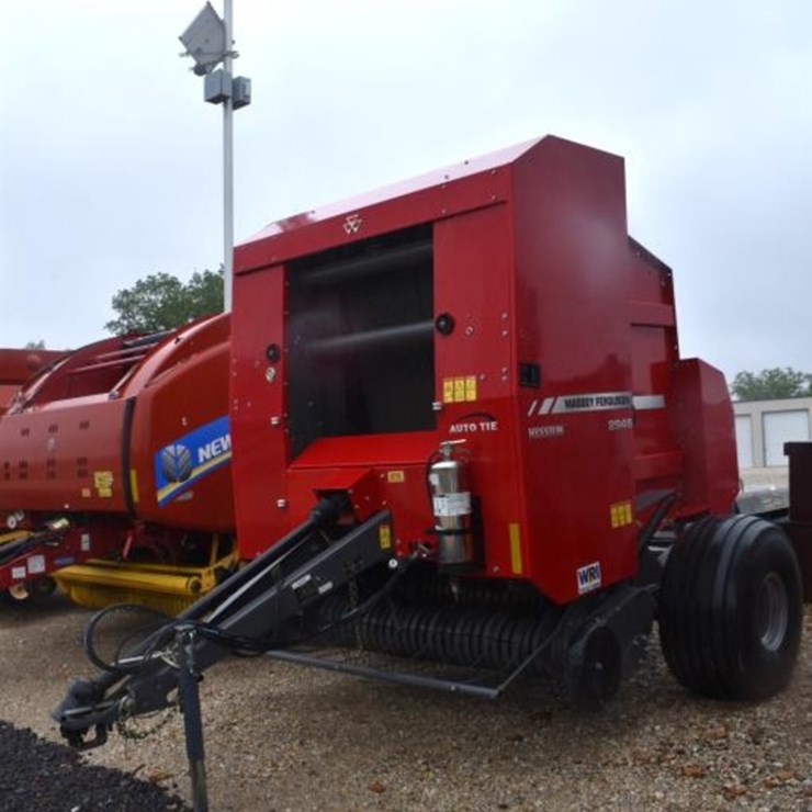 MASSEY-FERGUSON 2946