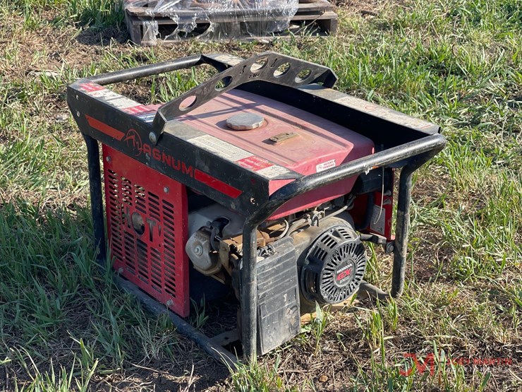 magnum-mpg-5600-portable-generator-image-4