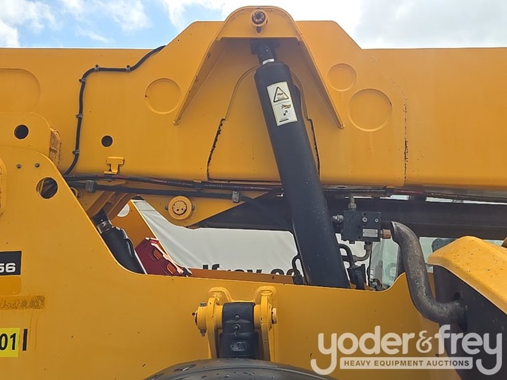 2017-jcb-510-56-image-38