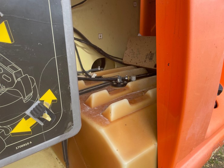 2007-jlg-860sj-image-21