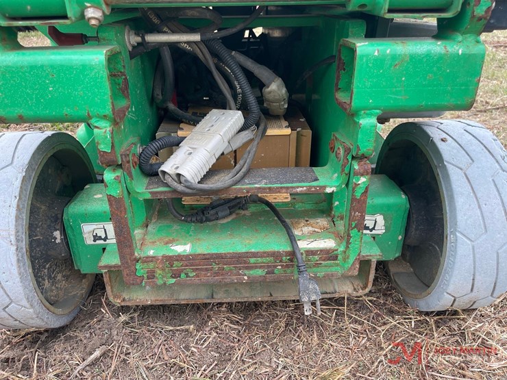 2013-jlg-1930es-image-9