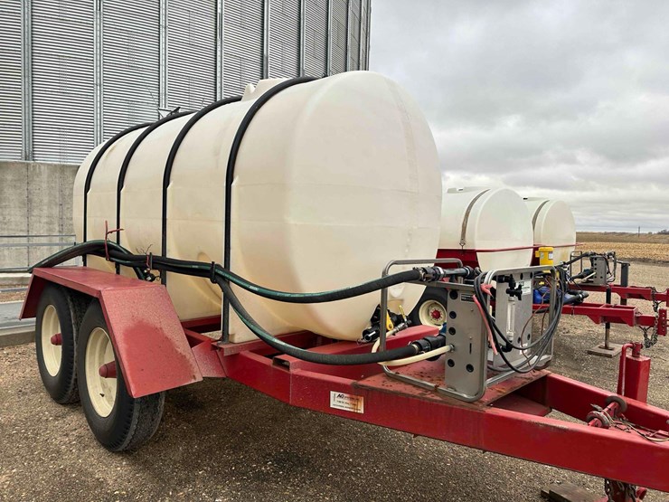 2019-heartland-ag-systems-ag116-fertilizer-caddy-image-2